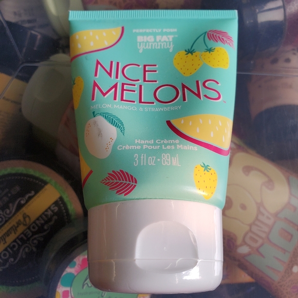 Perfectly Posh Big Fat Yummy Hand Cream - Picture 1 of 1